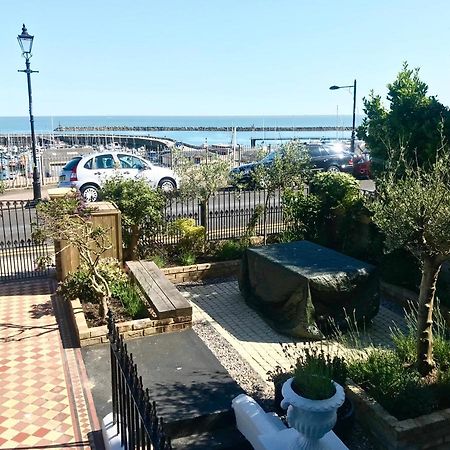 Marina Retreat - Stunning 4 Bedroom, 3 Bathroom House With Harbour Views! Ramsgate Kültér fotó